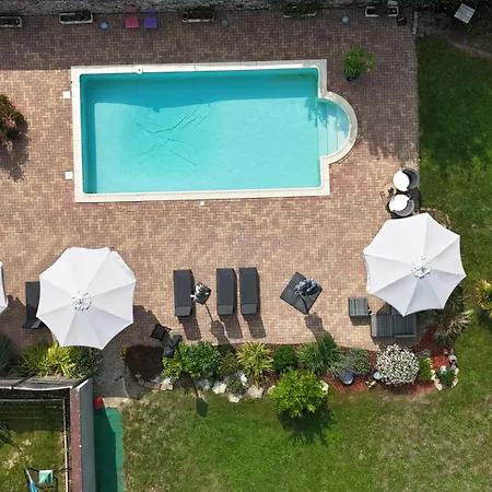 Relais Du Dompeter Bed and breakfast 4*